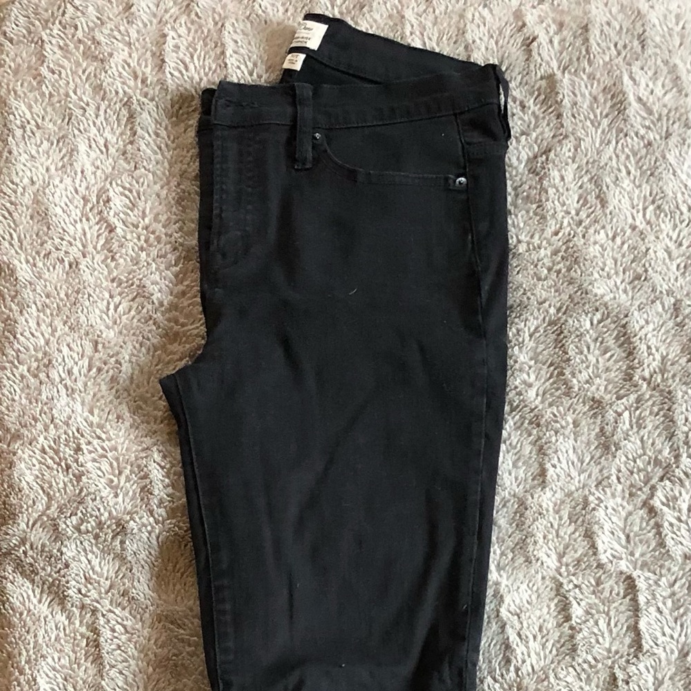 Jcrew 9” black skinny Jean 30 tall